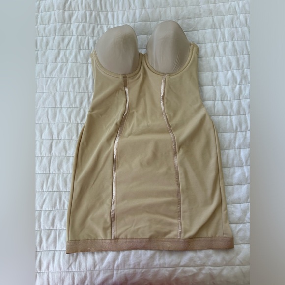 Maidenform flexes full slip shapewear - Picture 3 of 5